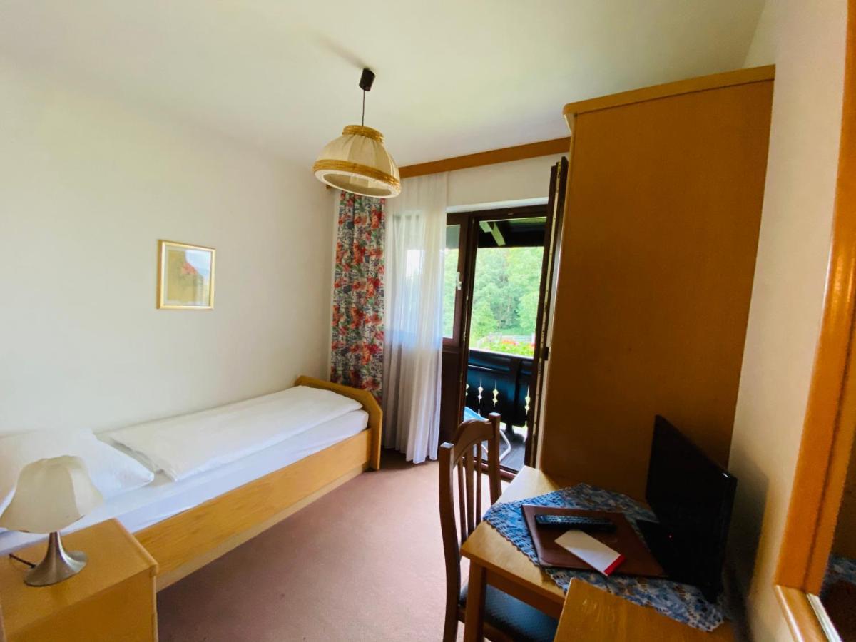 Hotel Pension Seebichlhof à Kraig Extérieur photo